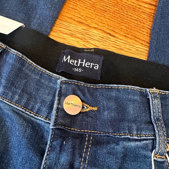 NWT Methera Bootcut Jeans - Picture 5 of 9